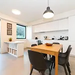 Stylish Apartment by Av. da Liberdade